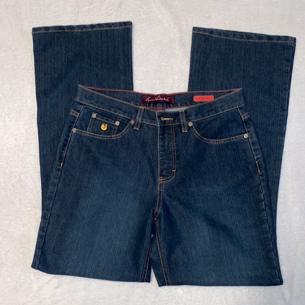 Gloria Vanderbilt mid rise boot cut jeans